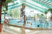 Camping mit tropischem Schwimmbad in Holland